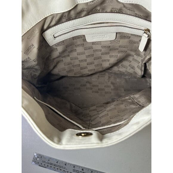 Michael Kors White Leather Tote Bags - Picture 8 of 10